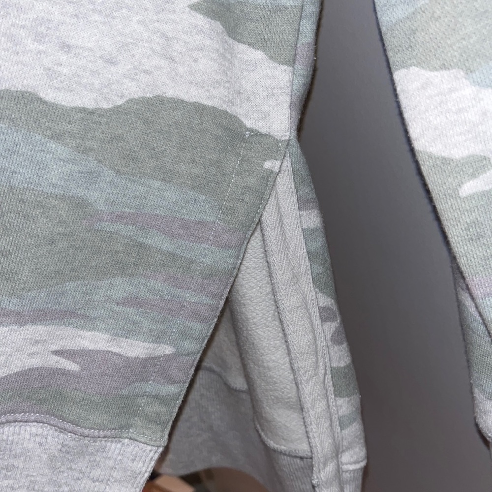 Aerie camouflage sweatshirt - Picture 4 of 4